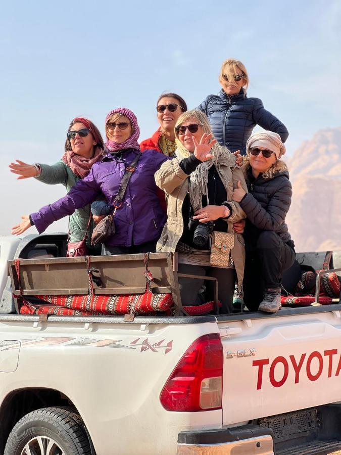 Wadi Rum Sunset Camp Экстерьер фото