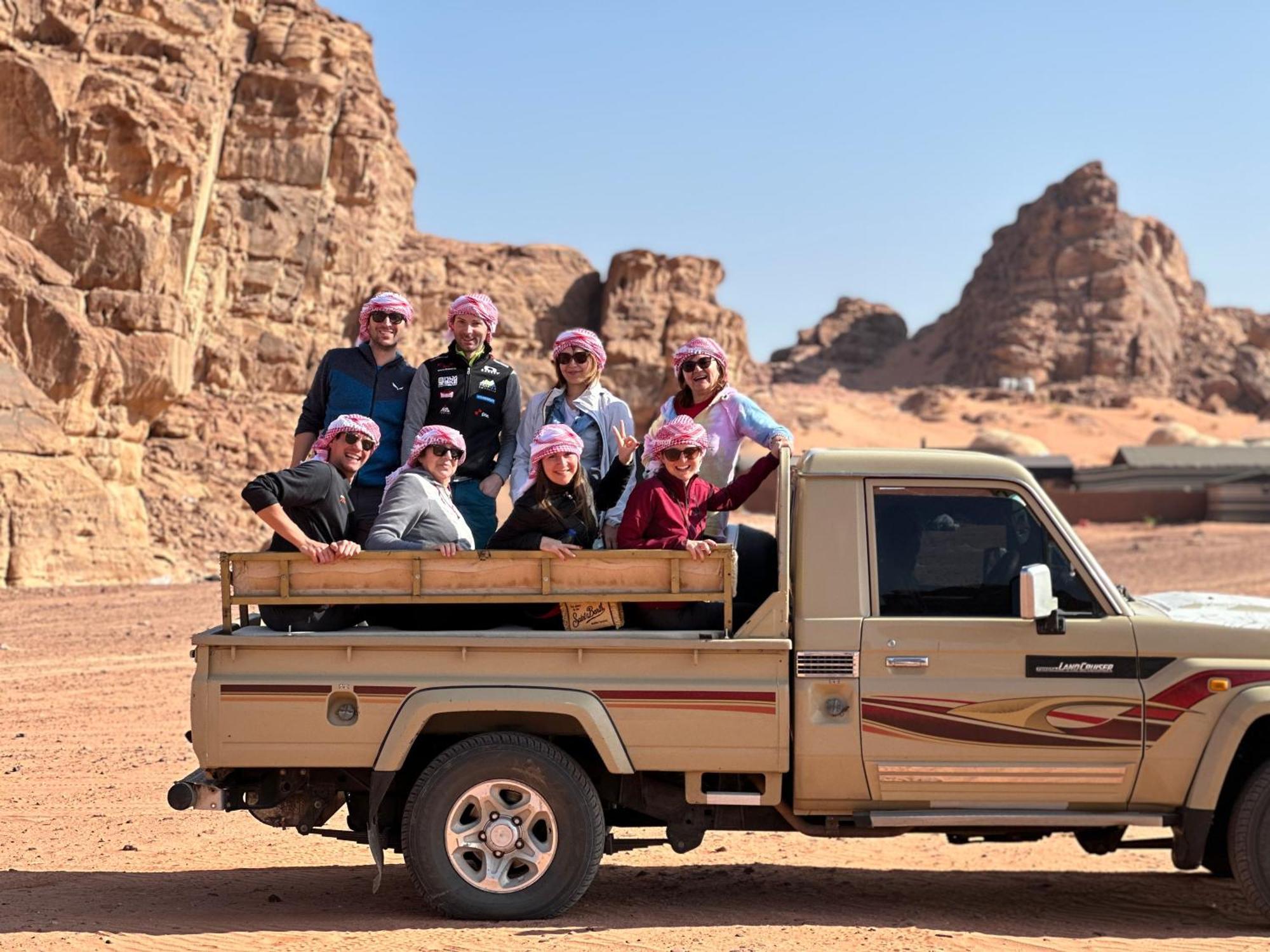 Wadi Rum Sunset Camp Экстерьер фото